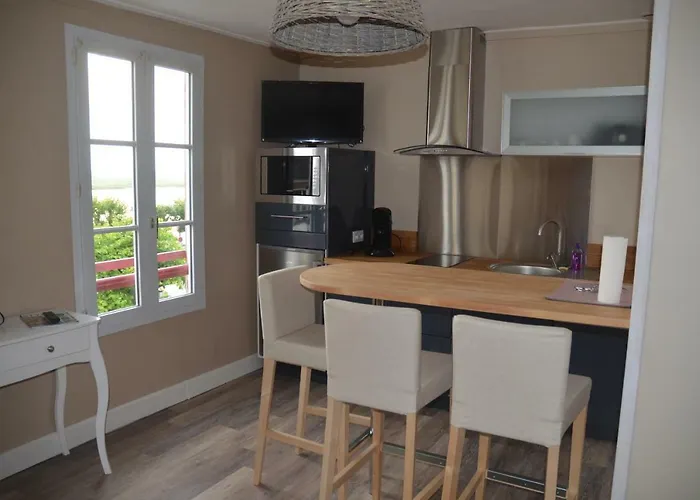 Vakantiehuis Au 10 Quai Violette